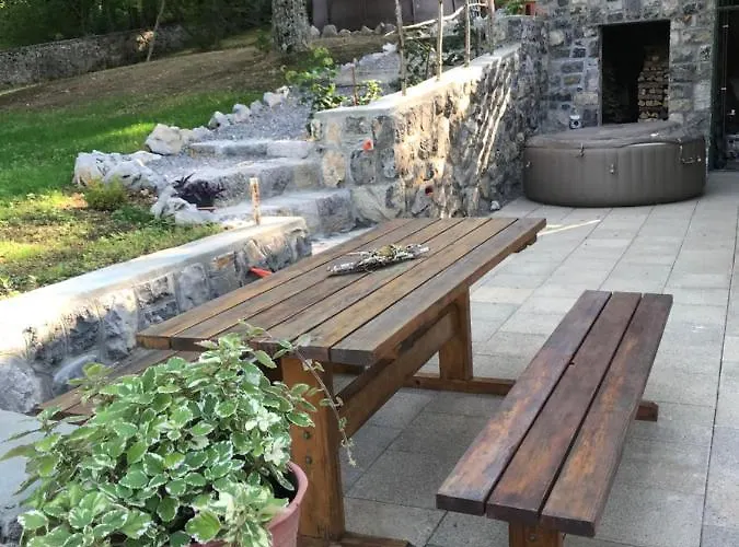 Sanmari_forest * Ledenice